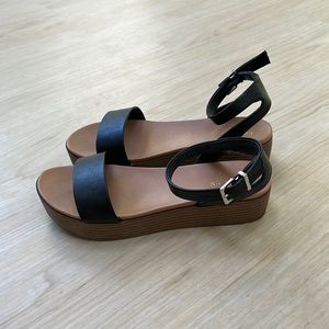 Ankle strap platform black sandals express